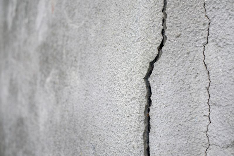 Retaining Wall Crack Repair